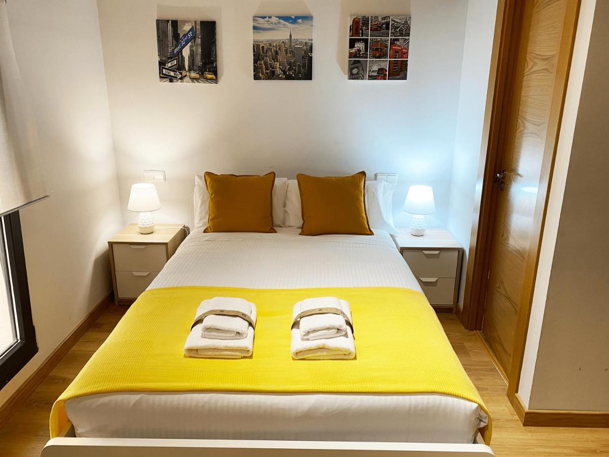 וייאדוליד Insidehome Apartments - Duplex De Javier מראה חיצוני תמונה